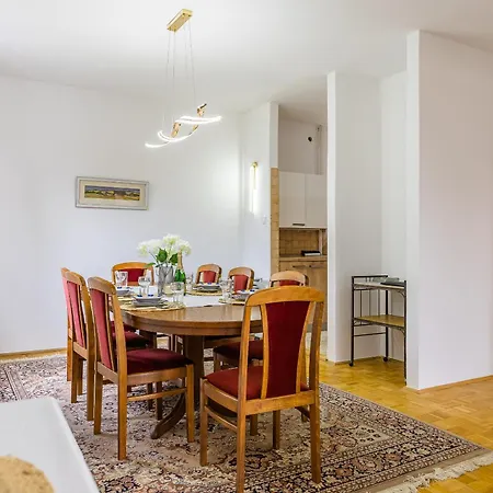 Holiday home Grand Forest Escape Bratislava