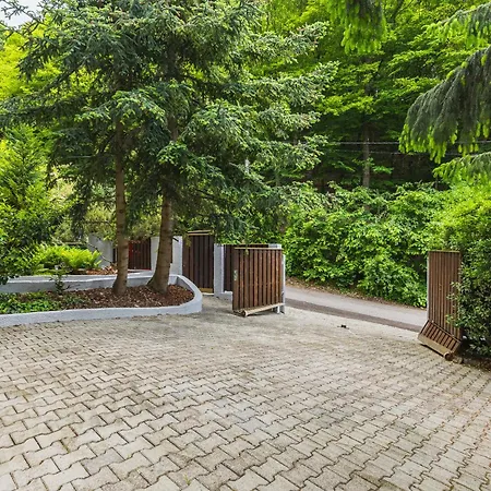 Feriehus Grand Forest Escape *