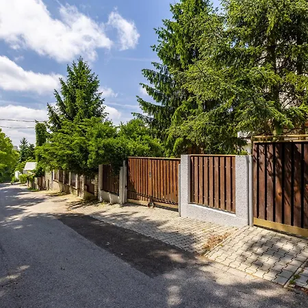 Feriehus Grand Forest Escape Bratislava